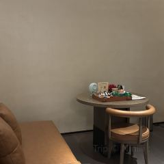 The Grand House Bar User Photo