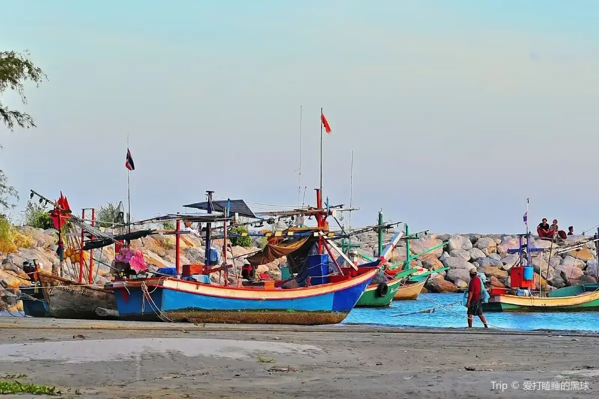 Khao Takiab beach