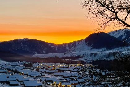 阿勒泰的角落(旅行书吧)