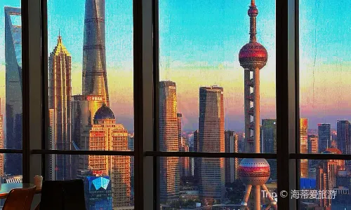 A ‌café with a view