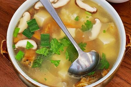 Hongyunhuoguoxiaozhan (sanfangqixiang)