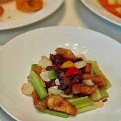 UNIVERSAL BUND BAY User Photo