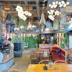 酤居湖景音乐餐吧(安宁店) User Photo