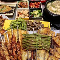 钱锋炭缸烧烤·海鲜·宵夜(华龙道店) 여행 사진