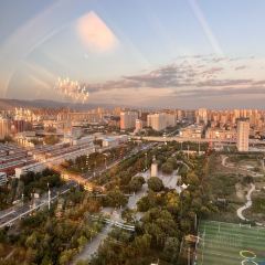 呼和浩特巨华国际大酒店·天穹旋转餐厅 User Photo