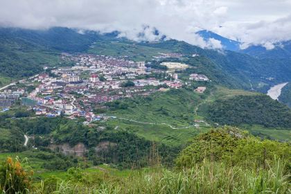 鸿发石锅城
