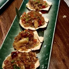 YA JING ZHI HE FENG LIAO LI User Photo