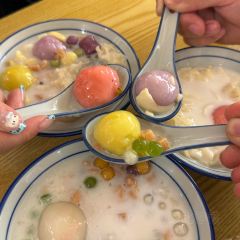 ZHENQIANJIE FERMENTED BEAN CURD CHICKEN WINGS User Photo