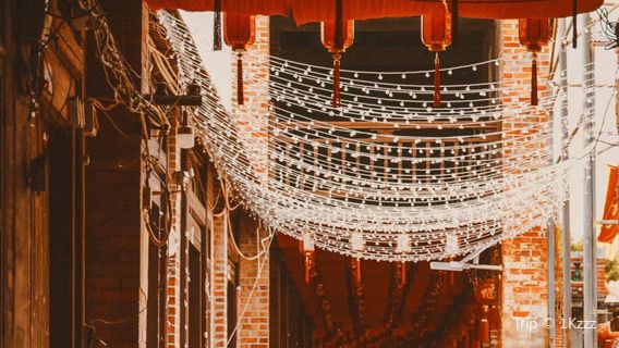 dong fang er shi wu kan