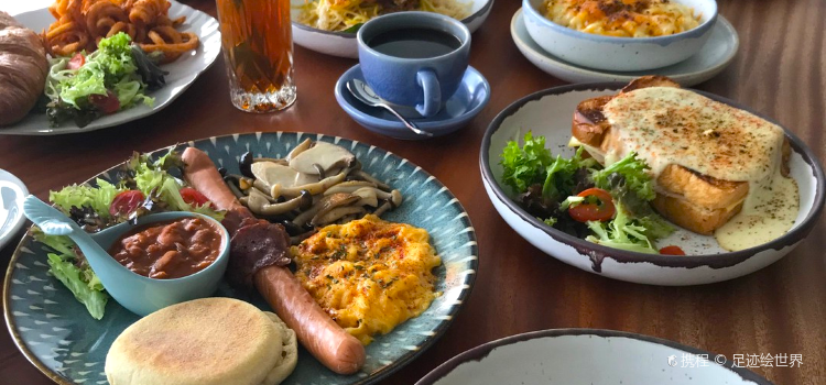 Big Whale Cafe