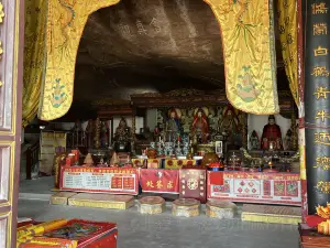 bai shi shan san qing guan