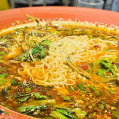 牛轰轰跷脚牛肉(百年传承店) 여행 사진
