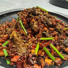 Hu shi yin he xian yu zhuang (lian hu lu) User Photo