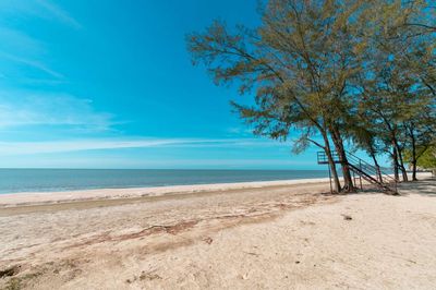 Sam Roi Yot Beach