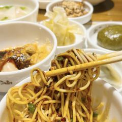 ZHENG YI HAN LAO WEI DAO CHUAN TONG MING XIAO CHI User Photo