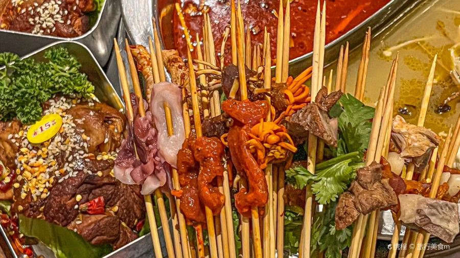 唐记煌·大坨牛肉串串香火锅(中渼市集店)