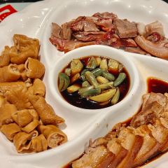 HE DONG XIAO GUAN User Photo