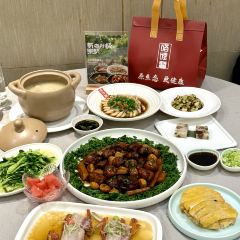 唔哩赞崇明私藏菜(凤阳路店) User Photo