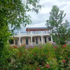 点将台星空营地(博乐赛里木湖店)·自助餐厅 User Photo