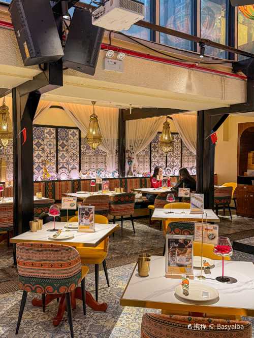 a sa zhong dong liao li · qing zhen ( qing dao wan xiang cheng dian )