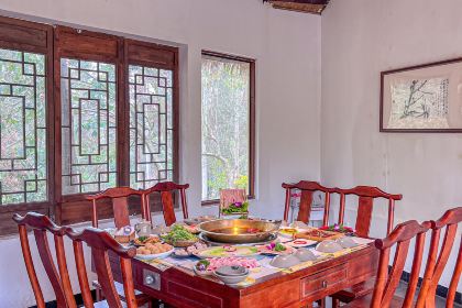 DONG PO SHAN ZHUANG TIAN YUAN SHENG TAI HUO GUO