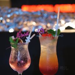 Overflow Whisky·Cocktail Bar User Photo