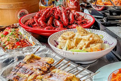 泰山王老三串店(啤酒厂店)