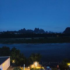 漓岸璞闲文旅酒店(阳朔西街漓江店)·上房野BISTRO·餐×酒×咖 User Photo