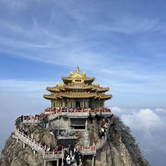 老君山枕云悬崖观景民宿·老君山顶2217云顶餐厅 User Photo