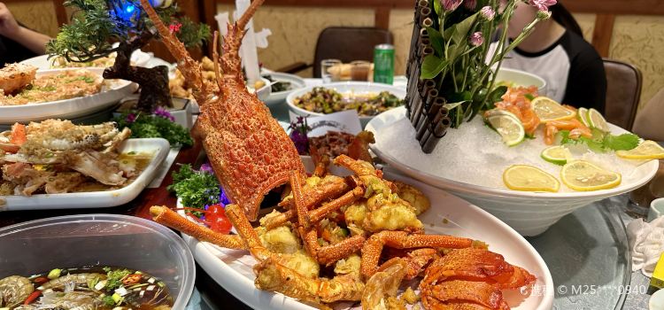 小渔船地方特色店