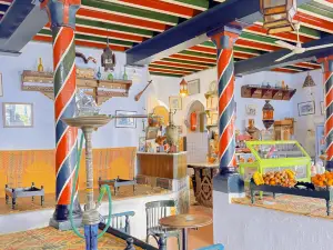 Cafe des Delices