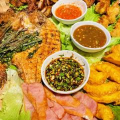 泰莱金·冬阴功手抓饭·傣泰融合·泰国罗氏虾餐厅(滨海大道店) User Photo