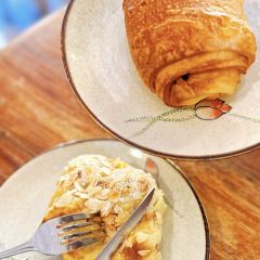 Le Banneton Café French Bakery User Photo