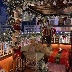 Cross Pub User Photo