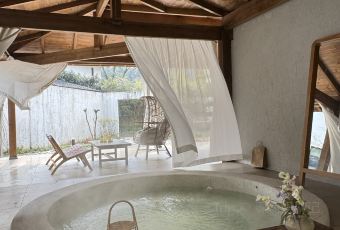 安吉听涧山川设计民宿·听涧私厨餐厅 User Photo