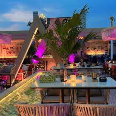 LUXE LOUNGE User Photo