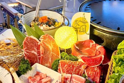 冷遇见暖庭院烤肉(芝麻街店)