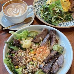 Plus Coffee & Kitchen User Photo