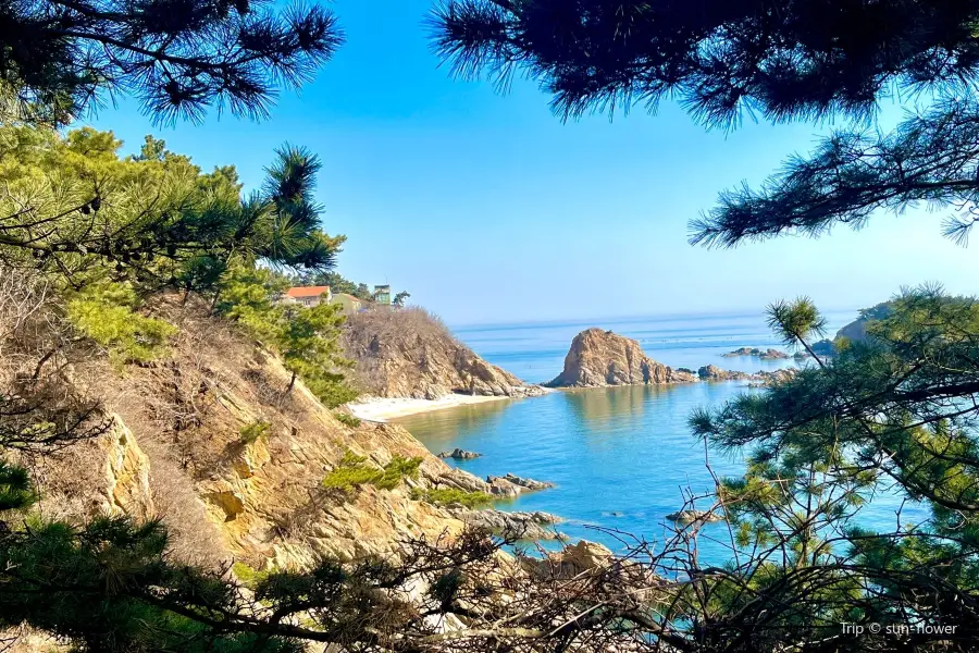 Banyue Wan Beach