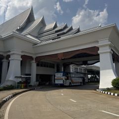 ມາລອງເດີ ຊີ້ນດາດ User Photo