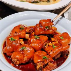 海湾荟·凤栖梧桐(镇宁路店) User Photo