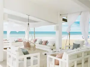 Sundowners Beach Villas