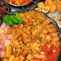 喔莫·霜乐洞韩式烤肉料理青云店쌍락동 User Photo