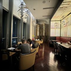 Yan Ting User Photo