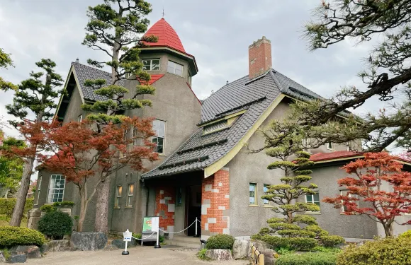 Taisho Roman Tea Room