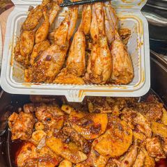 自蚝餐厅·功夫鸡蛙煲·牛腩·牛杂煲 User Photo