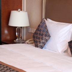 呼和浩特巨华国际大酒店·天穹旋转餐厅 User Photo