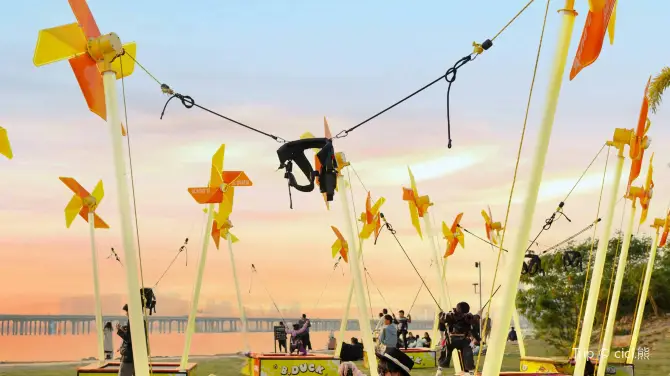 qian hai shi gong yuan - lu ying di