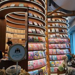 构想几何·咖啡工厂店(沈荡谷仓店) User Photo
