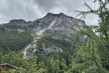 小金新四姑娘山庄(双桥沟景区店)·中餐厅